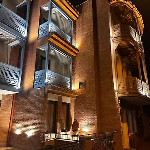 4* Otel Metekhi Boutique